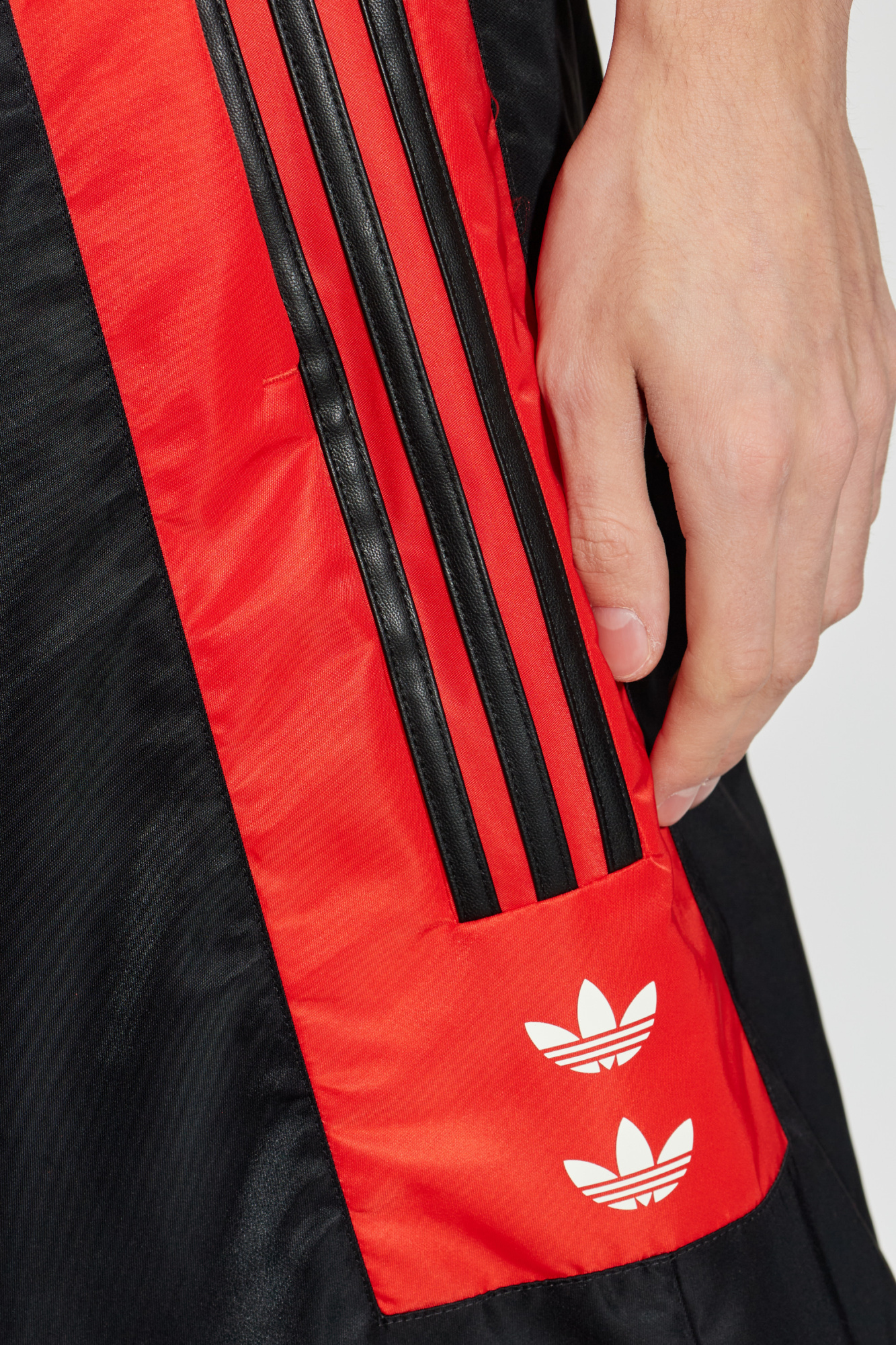 ADIDAS X WILLY CHAVARRIA - Man - Black - Sweatshirt